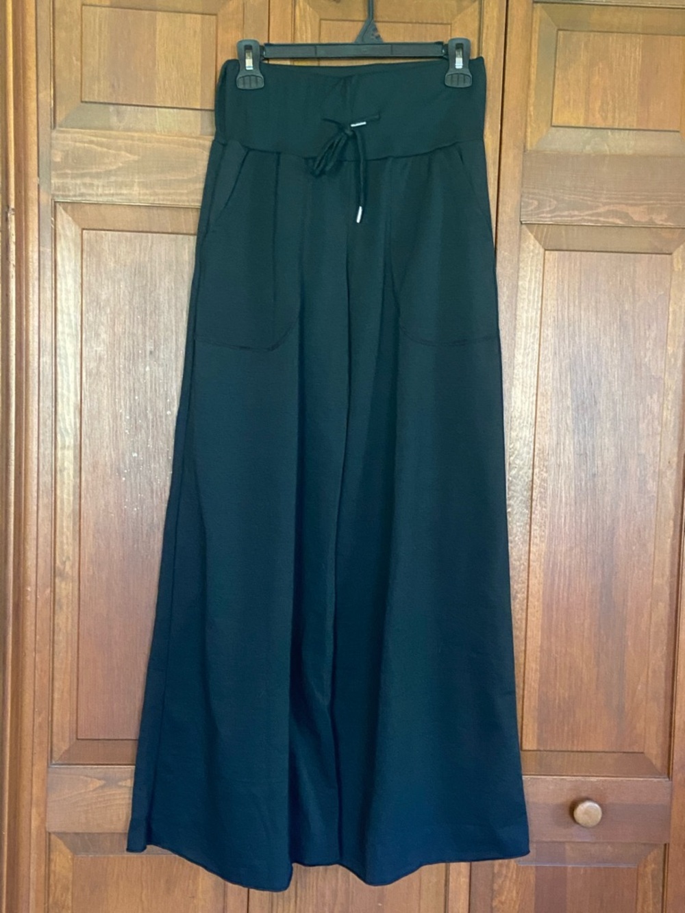 NWOT Black Wide Leg Drawstring Casual Pants